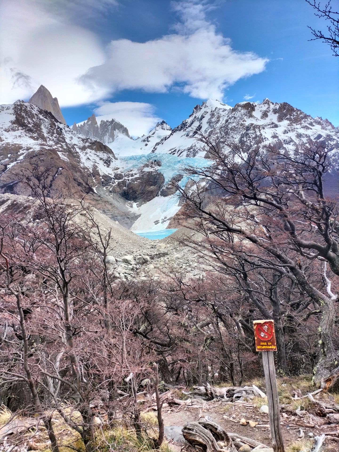 Glaciar Colgante Piedras Blancas